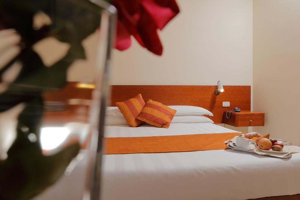 Hotel Michelangelo Terranuova Bracciolini Kültér fotó