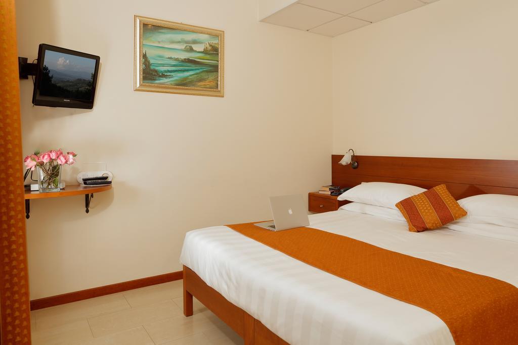 Hotel Michelangelo Terranuova Bracciolini Kültér fotó