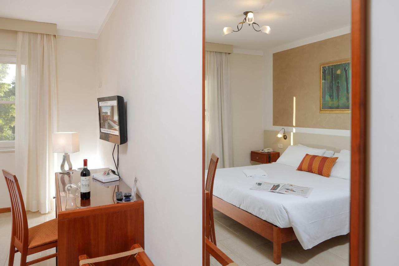 Hotel Michelangelo Terranuova Bracciolini Kültér fotó