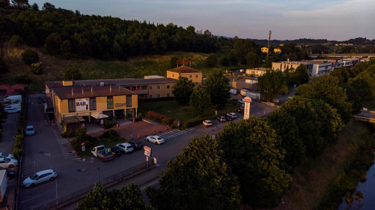 Hotel Michelangelo Terranuova Bracciolini Kültér fotó